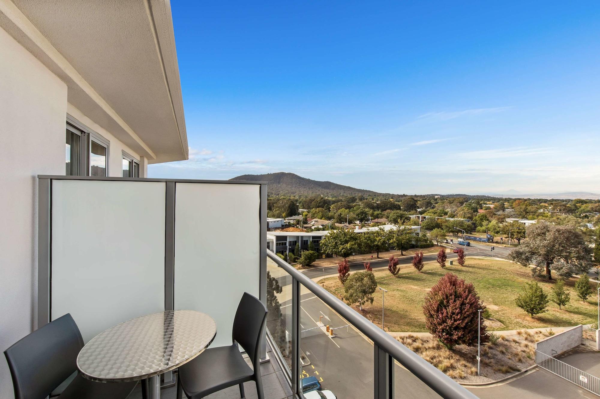 Adina Serviced Apartments Canberra Dickson Exteriér fotografie