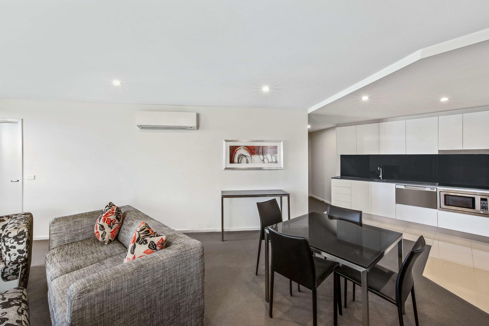 Adina Serviced Apartments Canberra Dickson Exteriér fotografie