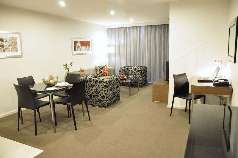 Adina Serviced Apartments Canberra Dickson Exteriér fotografie